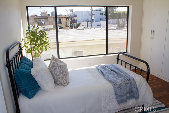Detail Gallery Image 19 of 57 For 11845 Mayfield Ave #303,  Los Angeles,  CA 90049 - 2 Beds | 2/1 Baths