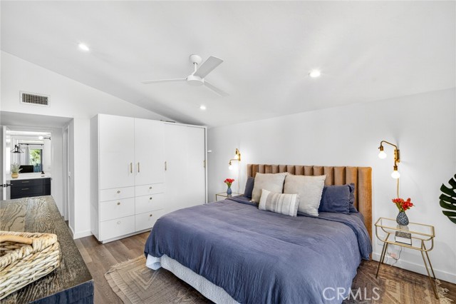956 Tia Juana, Laguna Beach CA: https://media.crmls.org/medias/12a6be81-af1e-4471-ab86-d334d33cabb7.jpg
