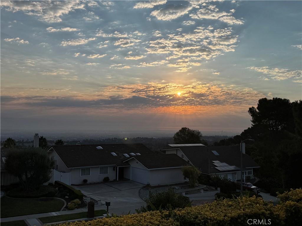 https://media.crmls.org/medias/12a70210-8767-4f57-abae-0ed0b80a0c6c.jpg?preset=X-Large