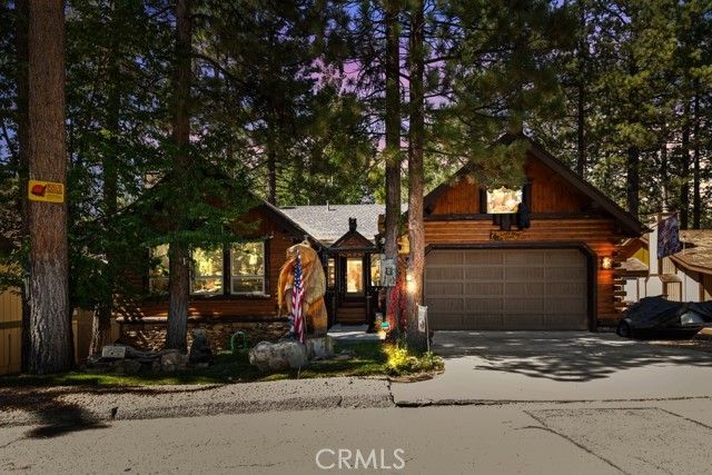 Detail Gallery Image 2 of 49 For 160 Crystal Lake Rd, Big Bear Lake,  CA 92315 - 4 Beds | 3 Baths