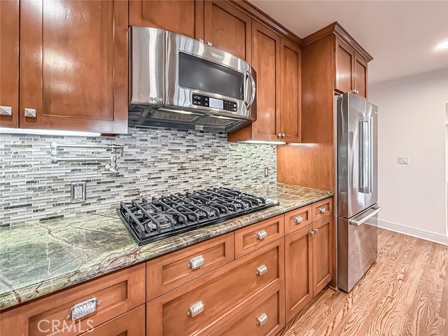 Detail Gallery Image 18 of 60 For 15452 Varden, Sherman Oaks,  CA 91403 - 4 Beds | 4 Baths