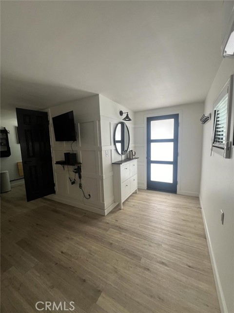 Front Image Thumbnail for CRTR25266391