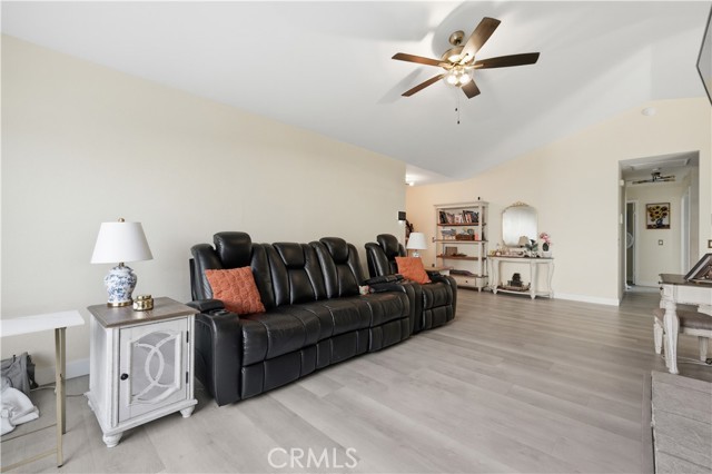 29739 Berea, Menifee CA: https://media.crmls.org/medias/12a84445-fd01-40cf-9321-5c0a6fe63aaf.jpg