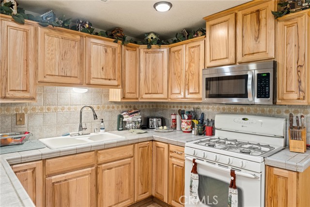 Detail Gallery Image 20 of 52 For 39441 Tokay, Cherry Valley,  CA 92223 - 3 Beds | 2 Baths