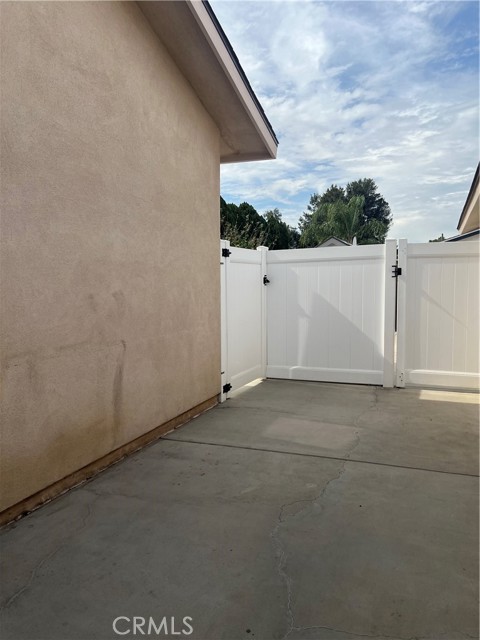 Detail Gallery Image 3 of 15 For 2357 Ellen St, Colton,  CA 92324 - 2 Beds | 1 Baths