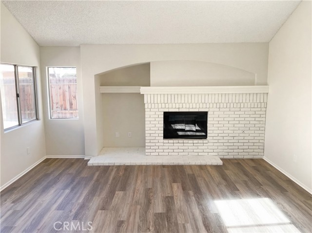 Detail Gallery Image 7 of 24 For 1947 Neptune Dr, Perris,  CA 92571 - 3 Beds | 2/1 Baths