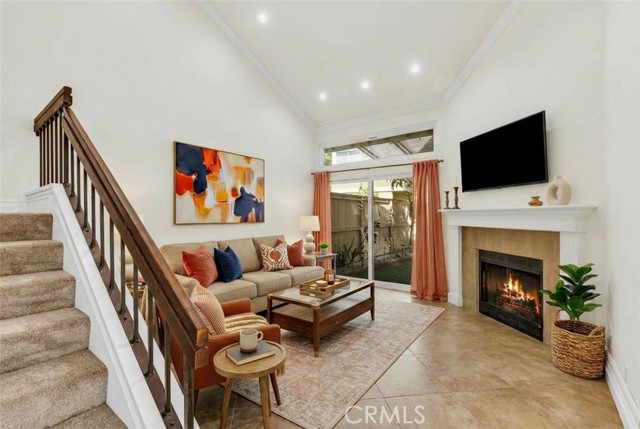 Detail Gallery Image 4 of 46 For 22 Rosewood, Aliso Viejo,  CA 92656 - 3 Beds | 2/1 Baths