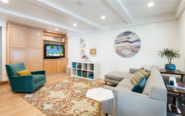 4031 Rousseau Lane, Palos Verdes Peninsula, California 90274, 3 Bedrooms Bedrooms, ,2 BathroomsBathrooms,Residential,Sold,Rousseau,PV22183505