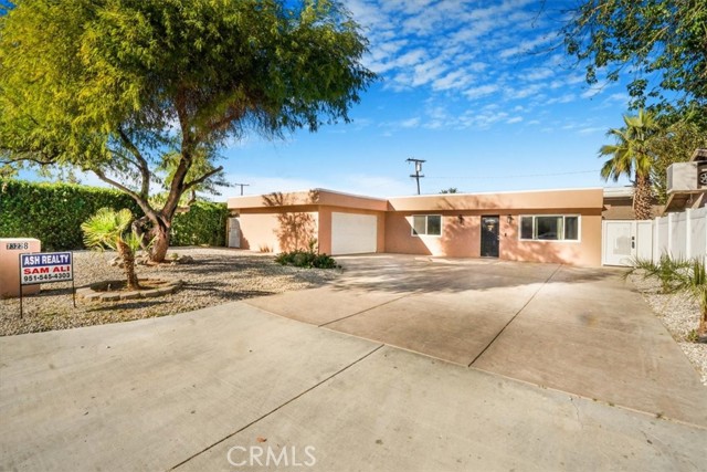 Detail Gallery Image 1 of 52 For 73228 Santa Rosa Way, Palm Desert,  CA 92260 - 4 Beds | 3 Baths