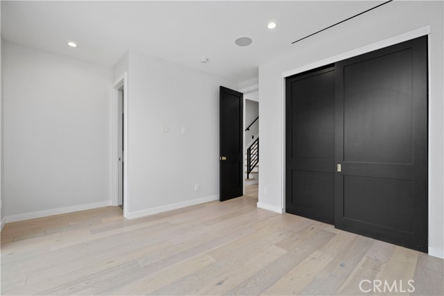 303 12th Street, Huntington Beach CA: https://media.crmls.org/medias/12aa7b9d-8467-420f-9916-c9c59f97f7be.jpg