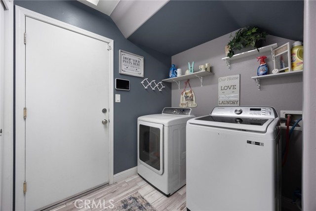 11113 Cypress Falls Avenue, Bakersfield CA: https://media.crmls.org/medias/12ab57e8-035c-44a7-b5df-d48017c5cc4d.jpg