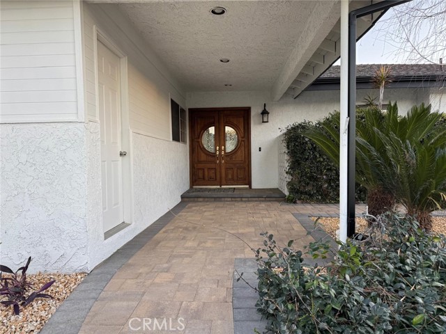 Detail Gallery Image 4 of 58 For 18224 Chatsworth, Porter Ranch,  CA 91326 - 5 Beds | 3 Baths