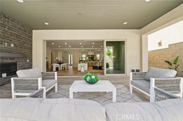 56 Chasma, Irvine CA: https://media.crmls.org/medias/12abd93c-f578-407c-bb23-271fac286c72.jpg