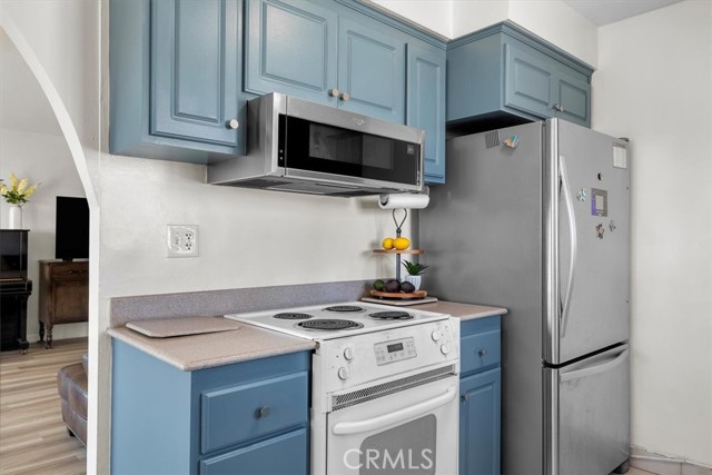 Detail Gallery Image 11 of 36 For 3609 E 2nd St #407,  Long Beach,  CA 90803 - 2 Beds | 2 Baths