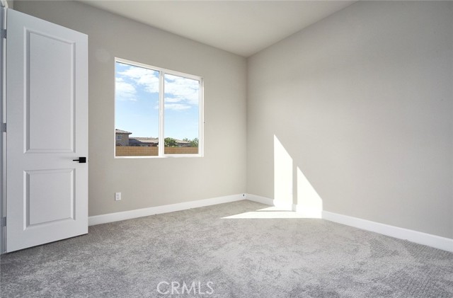 Detail Gallery Image 13 of 16 For 19396 Earth Summit, Apple Valley,  CA 92308 - 4 Beds | 3/1 Baths