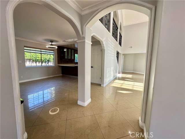 Detail Gallery Image 9 of 56 For 10760 Des Moines Ave, Porter Ranch,  CA 91326 - 3 Beds | 2/1 Baths