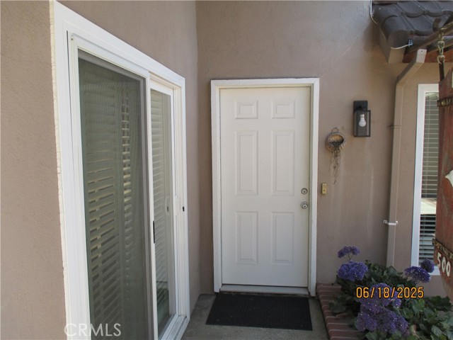 500 Galleon Way, Seal Beach CA: https://media.crmls.org/medias/12acf418-641d-4cc9-a6a0-b7fc2561108e.jpg