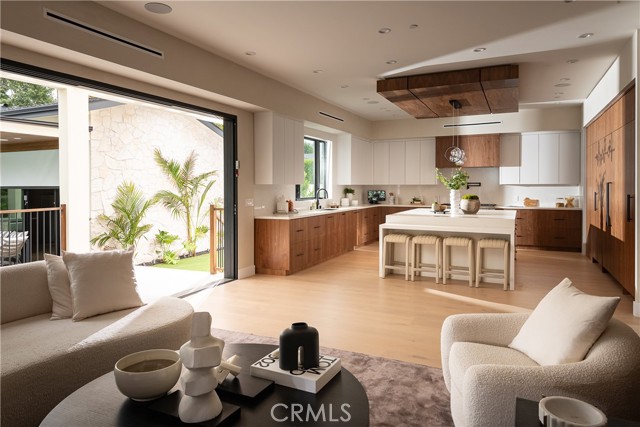 4140 Sunnyslope Avenue, Sherman Oaks CA: https://media.crmls.org/medias/12ad2fb5-d63b-4df7-a9a9-e9e7c6898280.jpg
