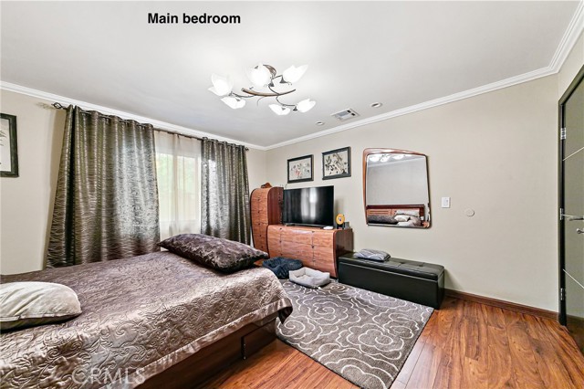 10500 Jordan Avenue, Chatsworth CA: https://media.crmls.org/medias/12ad4655-d432-44a0-90f2-1f85b2cbd752.jpg