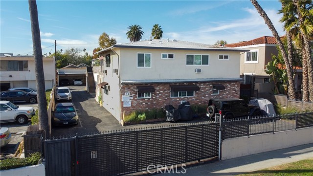 Detail Gallery Image 6 of 37 For 1837 E Colorado Blvd, Pasadena,  CA 91107 - – Beds | – Baths