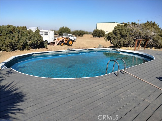 2390 Trinity Road, Pinon Hills CA: https://media.crmls.org/medias/12adcc74-9ed4-4cae-b6a7-55107f570996.jpg