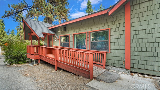 Detail Gallery Image 6 of 48 For 712 W Big Bear Bld, Big Bear City,  CA 92314 - 3 Beds | 2 Baths