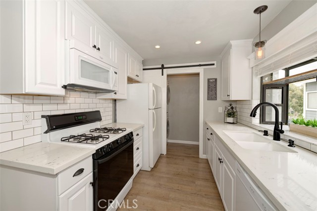 Detail Gallery Image 3 of 25 For 14 Coventry Ln #263,  Aliso Viejo,  CA 92656 - 1 Beds | 1 Baths