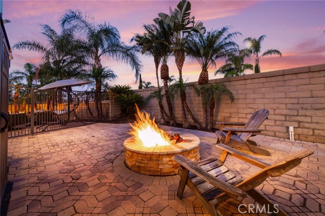 Detail Gallery Image 10 of 31 For 8482 Deepview Dr, Huntington Beach,  CA 92646 - 4 Beds | 3 Baths