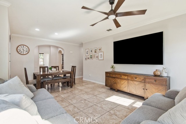Detail Gallery Image 3 of 23 For 31765 Paseo Peonia, Murrieta,  CA 92563 - 3 Beds | 2/1 Baths