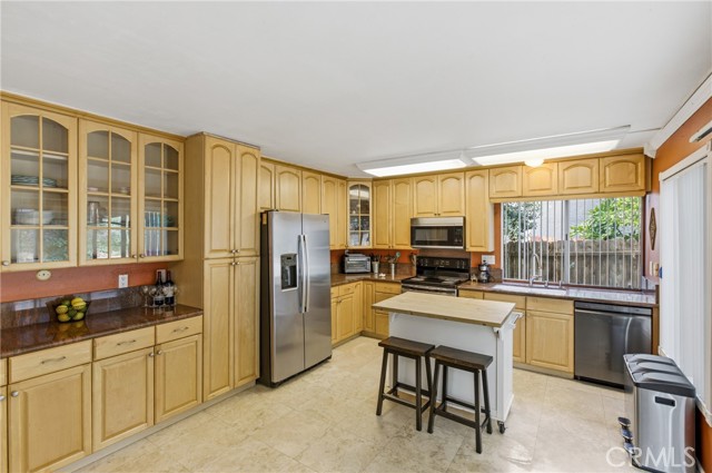 Detail Gallery Image 10 of 31 For 1038 Angus Ct, San Marcos,  CA 92069 - 4 Beds | 2/1 Baths