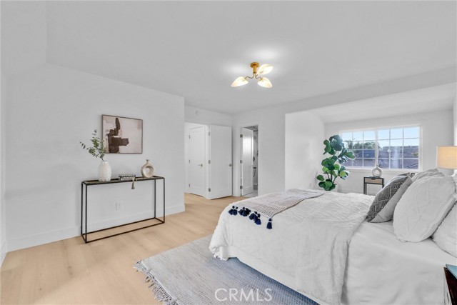 Image 33 of 45 For 2902 Winfield