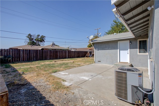Detail Gallery Image 4 of 36 For 595 Brimmer Rd, Merced,  CA 95341 - 3 Beds | 1 Baths
