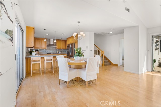 Detail Gallery Image 9 of 35 For 2405 Vanderbilt Ln #C,  Redondo Beach,  CA 90278 - 3 Beds | 2/1 Baths