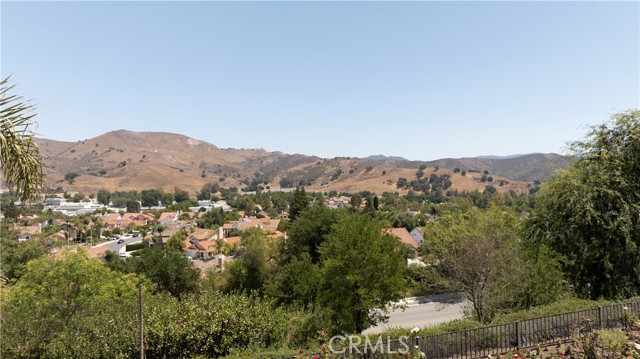 3966 Leighton Point Rd., Calabasas CA: https://media.crmls.org/medias/12b114bd-4507-4c95-9fce-521921b24969.jpg