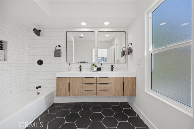 Detail Gallery Image 35 of 42 For 2751 Fairmount Ave, La Crescenta,  CA 91214 - 3 Beds | 2 Baths