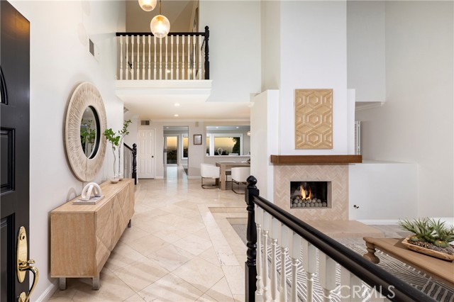 Detail Gallery Image 4 of 23 For 6304 E West View Dr, Orange,  CA 92869 - 4 Beds | 2/1 Baths