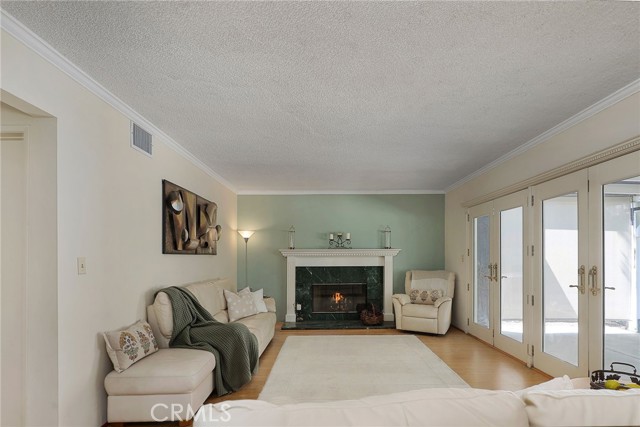 Detail Gallery Image 6 of 26 For 11617 Biltmore Ave, Sylmar,  CA 91342 - 4 Beds | 2 Baths