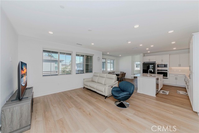 Detail Gallery Image 13 of 45 For 6007 Clementine Lane #21,  Cypress,  CA 90630 - 2 Beds | 2 Baths