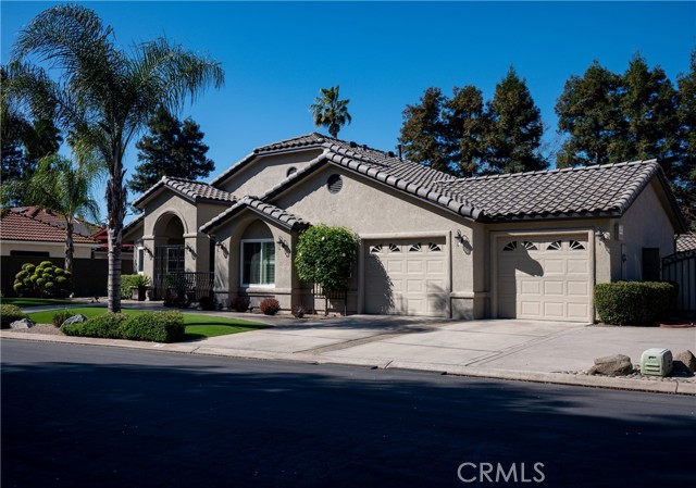 Detail Gallery Image 4 of 42 For 3 West Loop, Madera,  CA 93637 - 3 Beds | 2 Baths