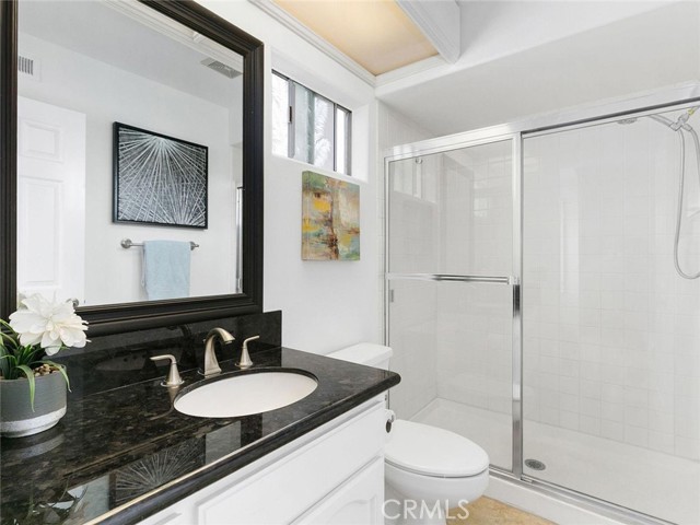 Detail Gallery Image 22 of 30 For 6051 Shadowbrook Cir, Huntington Beach,  CA 92648 - 2 Beds | 2/1 Baths