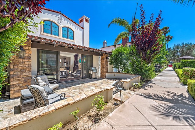 111 Via Yella, Newport Beach, CA 92663