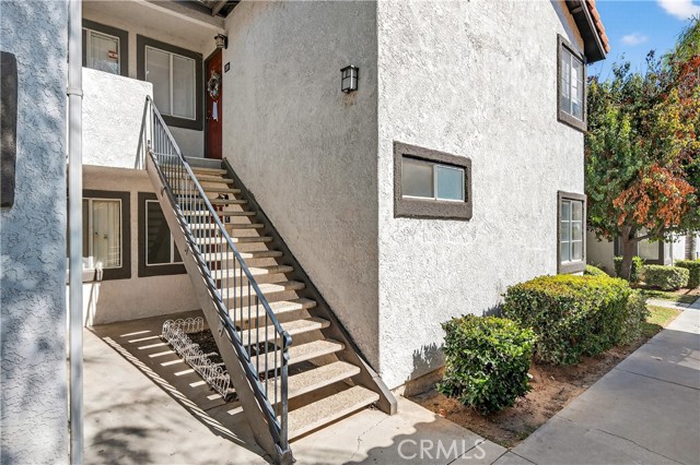16377 Lakeshore, Lake Elsinore CA: https://media.crmls.org/medias/12b41759-9565-48f0-be75-316c9dd0c3ec.jpg