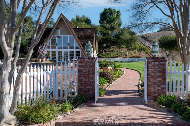 Detail Gallery Image 15 of 74 For 4086 E Oak Trail Rd, Santa Ynez,  CA 93460 - 3 Beds | 4/2 Baths