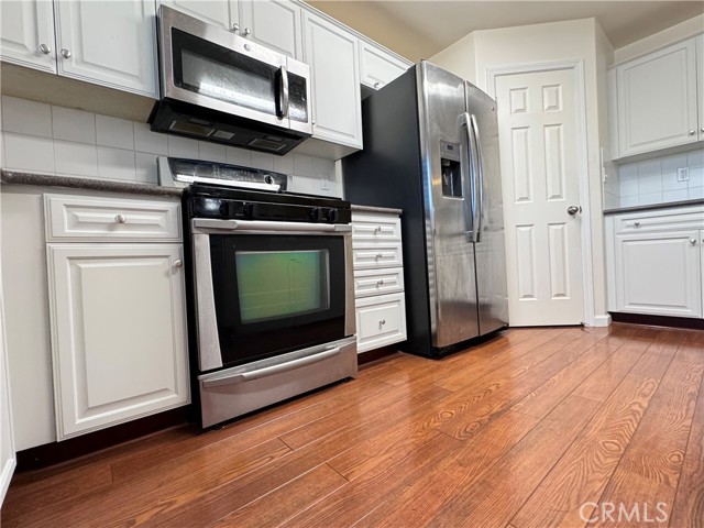 Detail Gallery Image 12 of 45 For 2116 Palio St, Delano,  CA 93215 - 4 Beds | 2/1 Baths