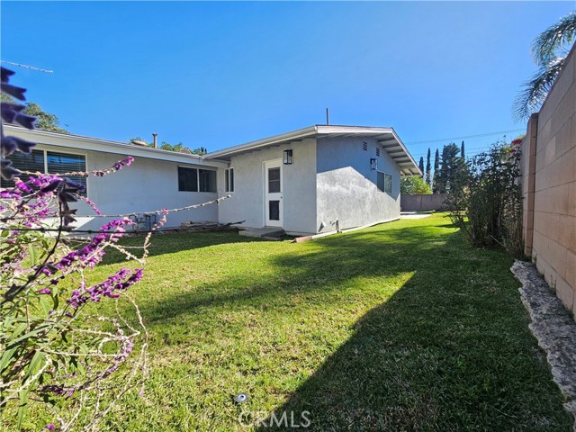 Detail Gallery Image 11 of 37 For 17530 Tuba St, Northridge,  CA 91325 - 4 Beds | 2/1 Baths