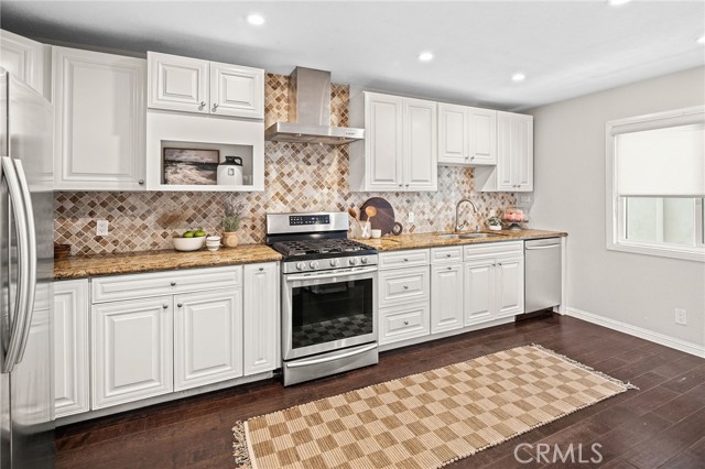 Detail Gallery Image 13 of 43 For 4001 W 165th St #C,  Lawndale,  CA 90260 - 2 Beds | 2/1 Baths