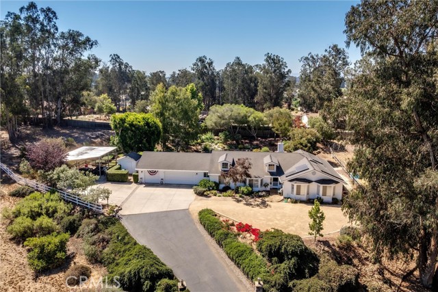 Detail Gallery Image 2 of 30 For 760 Black Oak Ln, Nipomo,  CA 93444 - 3 Beds | 2/1 Baths