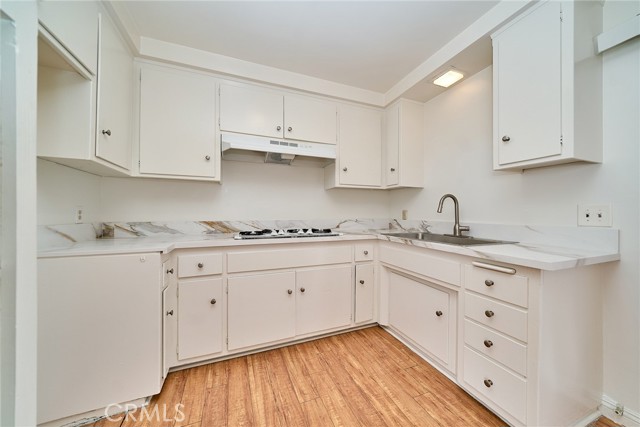 Detail Gallery Image 10 of 20 For 1639 218th #3,  Torrance,  CA 90501 - 2 Beds | 1 Baths