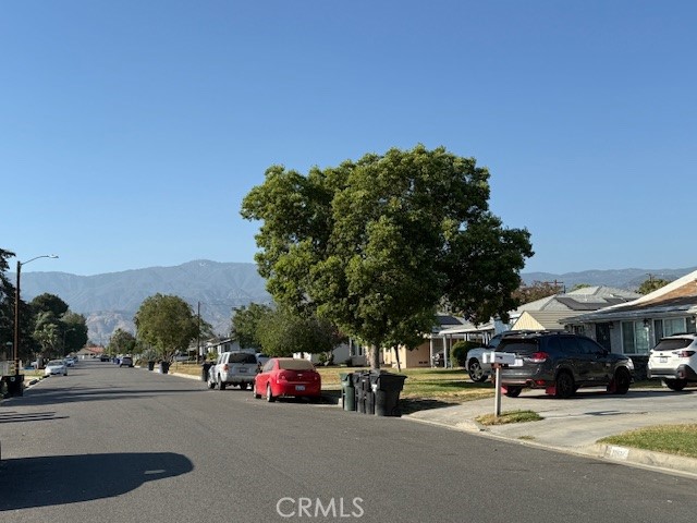 7086 Elmwood Road, San Bernardino CA: https://media.crmls.org/medias/12b69444-38ca-4394-a3e6-4207524a9f07.jpg
