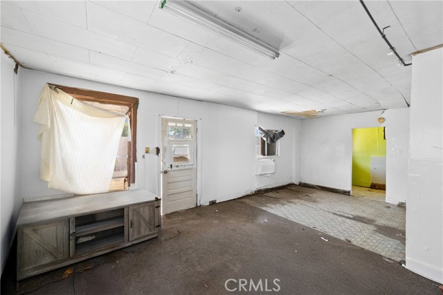 Detail Gallery Image 3 of 16 For 3117 Amethyst St, Los Angeles,  CA 90032 - 1 Beds | 1 Baths